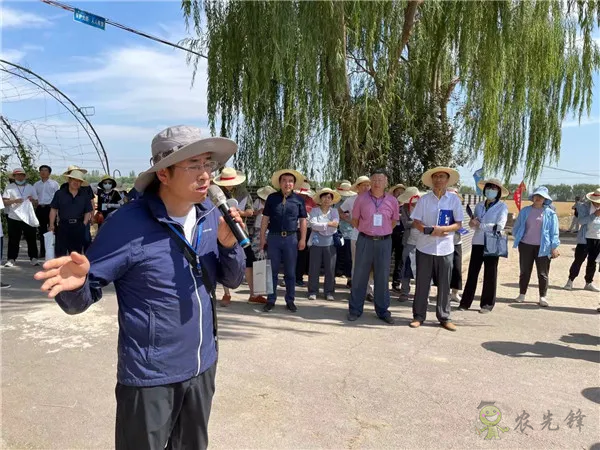 2021年特色作物農(nóng)機推廣田間日活動在寧夏賀蘭成功舉辦